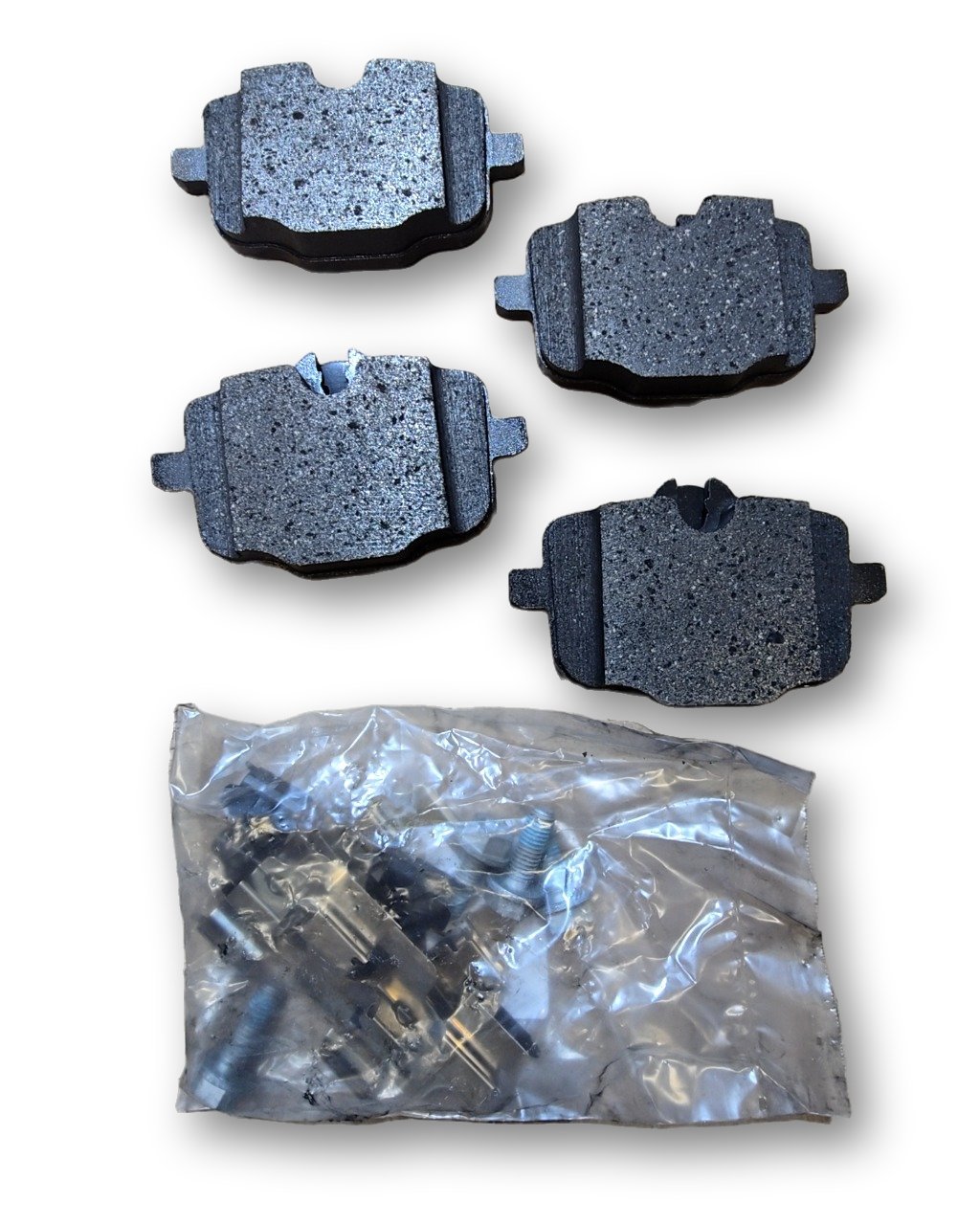 BMW 5 (G30 / G31) Brake pads (rear) BMW 5' G30 Brake pads (rear) OEM 34216890353

P...