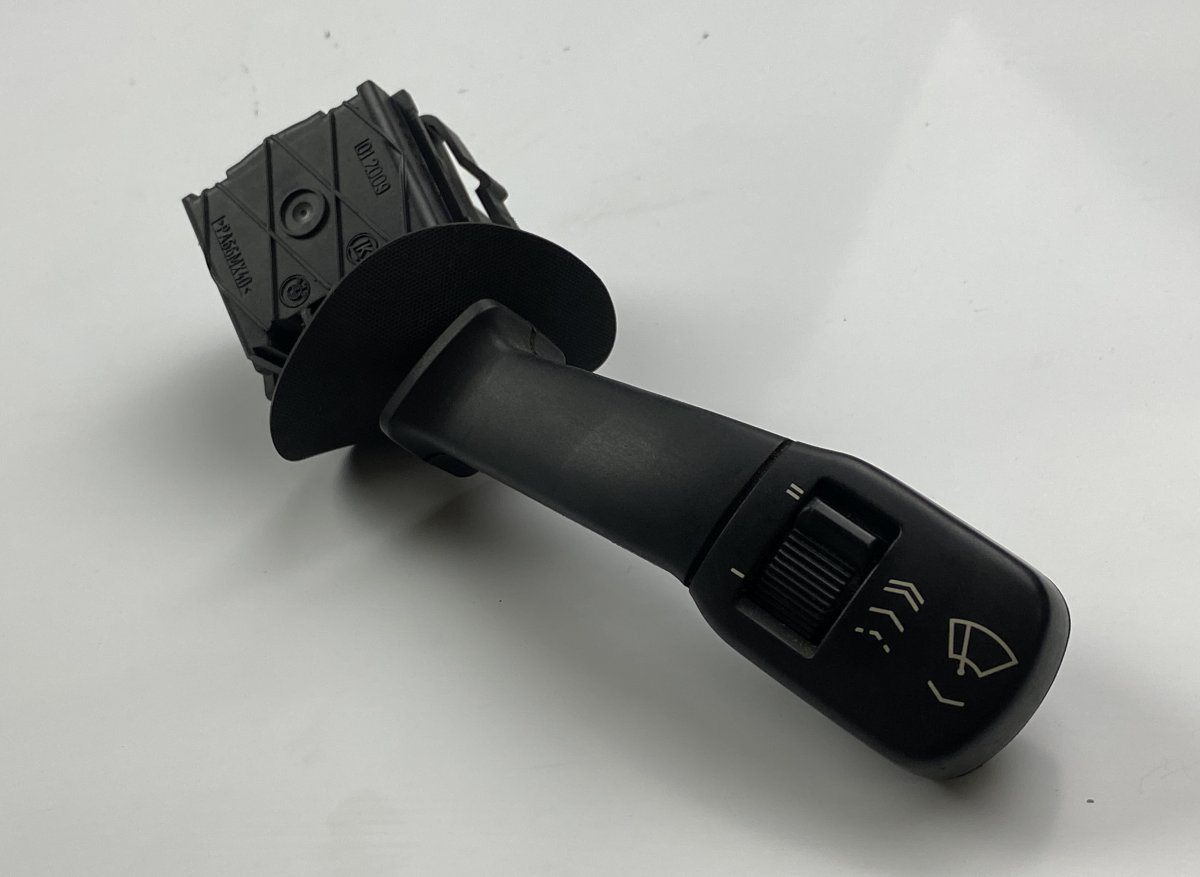 BMW 7 (E38) Wiper Switch Wiper switch — BMW 7 (E38) (1994-2001) — 835201...