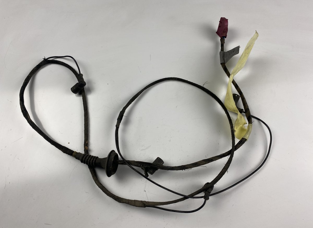 BMW 5 (E39) Rear parking sensor wiring harness BMW 5 (E39) (1995-2004) Rear parking sensor wir...