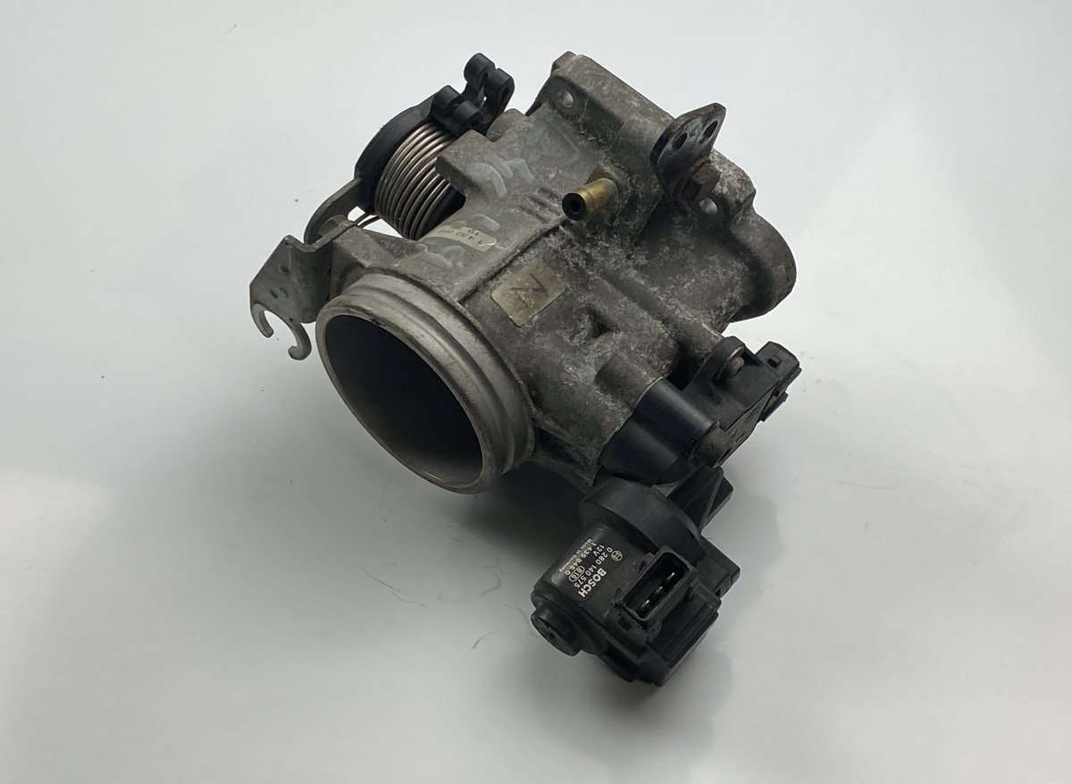 BMW 3 (E36) Throttle body BMW 3 (E46) (1998-2005) Throttle body 1432059

...