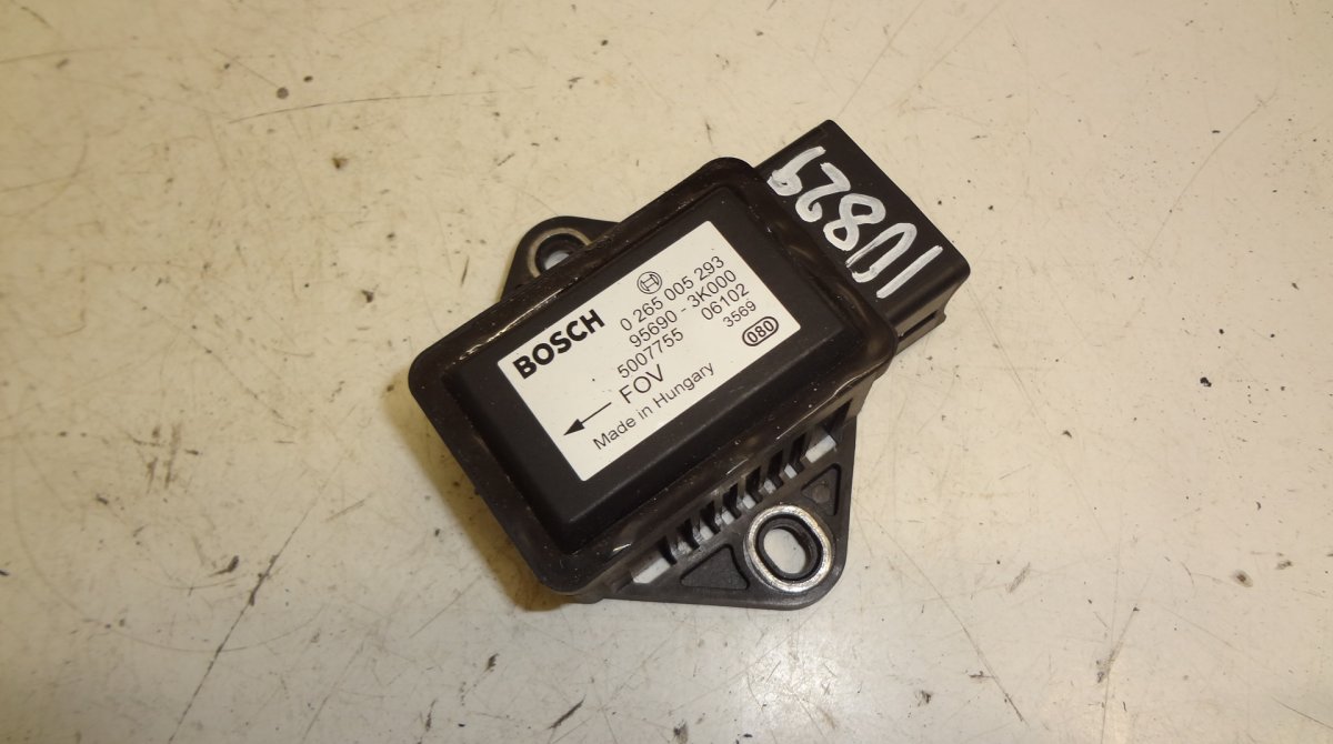 Hyundai Santa Fe Yaw rate sensor HYUNDAI SANTA FE II (CM, NC) (2005-2012) Yaw ra...