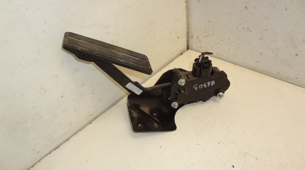 Chrysler Voyager / Town & Country Accelerator Pedal CHRYSLER VOYAGER IV (RG, RS) (2000-2008) Accele...
