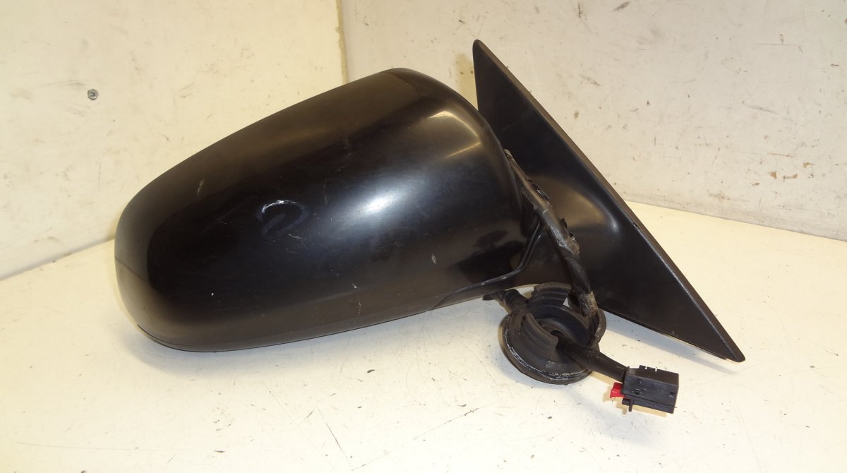 Audi A3 (8P) Right mirror AUDI A3 (8P) (2003-2012) Right mirror 8P1858532...