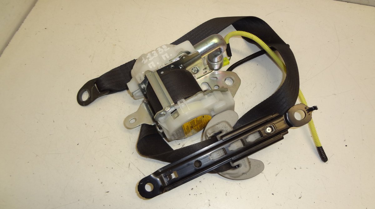 Lexus IS Seat Belt Front Right LEXUS IS II (XE20) (2005-2013) Seat Belt Front ...