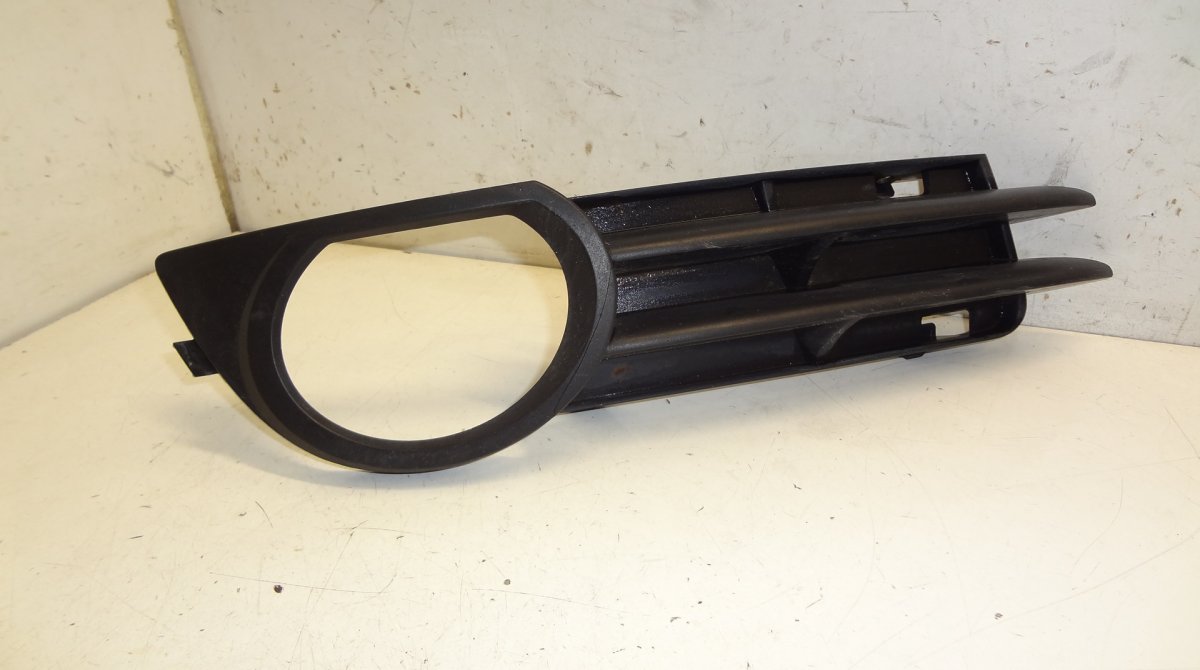 Audi A3 (8P) Fog Lamp Mounting front Right AUDI A3 (8P) (2003-2012) Fog Lamp Mounting fron...