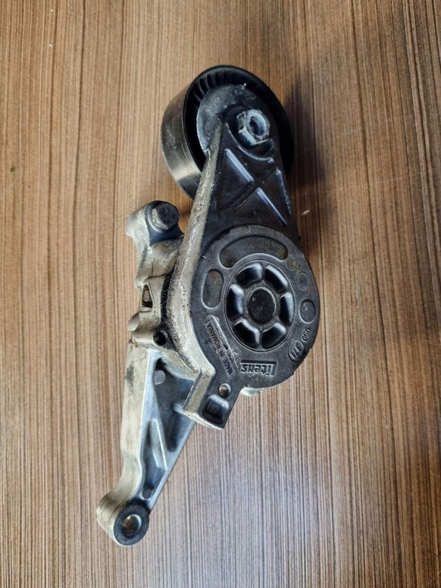 Volkswagen Golf 5 Belt tensioner VW GOLF V (1K) (2003-2009) Belt tensioner 03G90...
