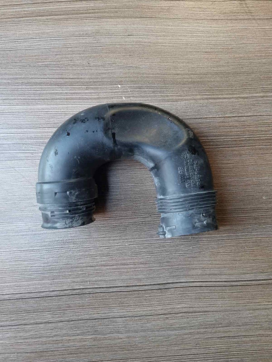 Volkswagen Golf 5 Injection Air Hose VW GOLF V (1K) (2003-2009) Injection Air Hose 1...