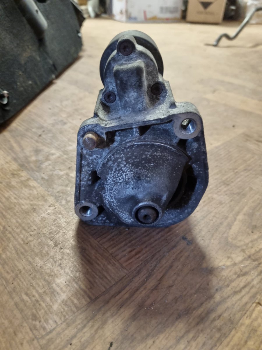 Volvo V70 Starter Motor Starter motor — VOLVO V70 II / XC70 I (P80) (20...