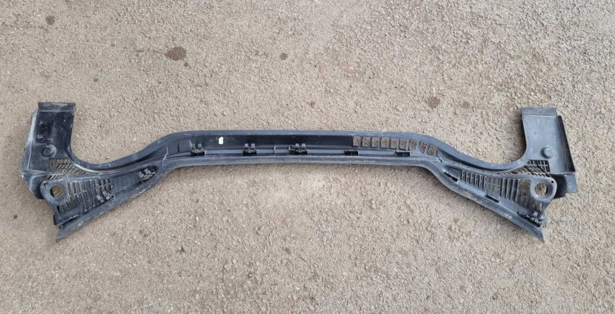 Peugeot 508 Wiper cowl PEUGEOT 508 I (W23) (2010-2018) Wiper cowl 9686...