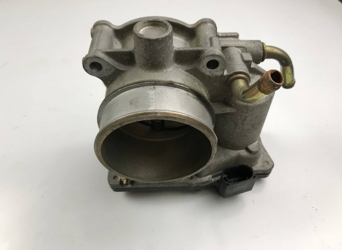 Mitsubishi Outlander Throttle body MITSUBISHI OUTLANDER II (CW, ZG, ZH) (2006-2012...