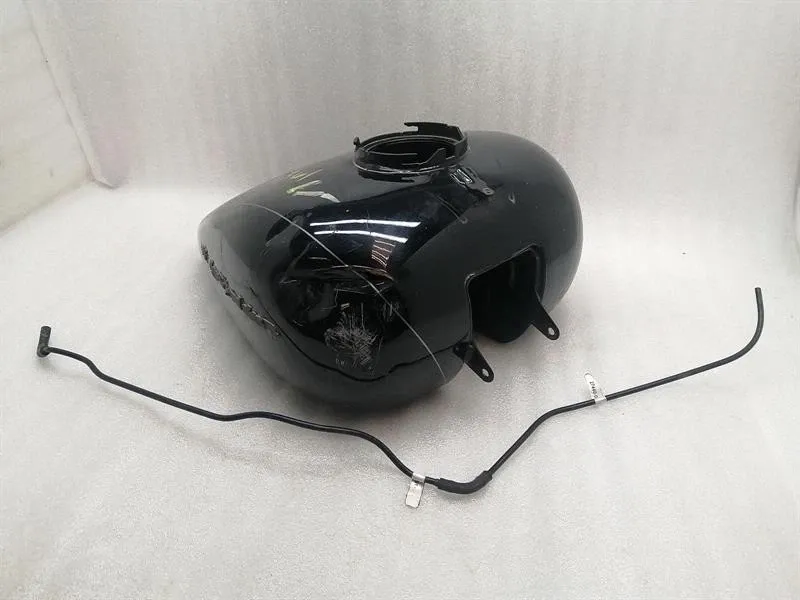 fuel tank Brand/Model: HARLEY-DAVIDSON TOURING
Year: 2015...