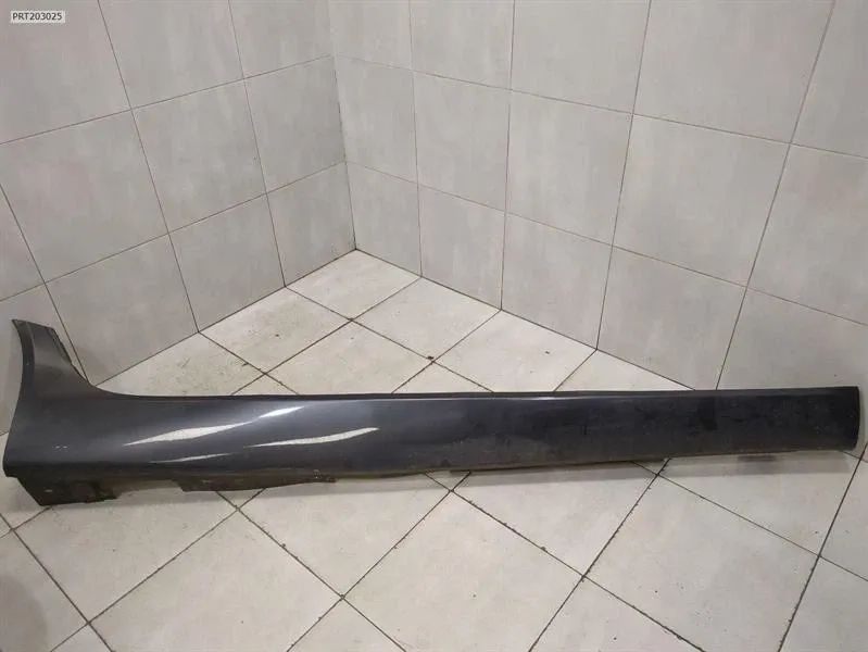 Side skirt Brand/Model: ASTON MARTIN RAPIDE
Year: 2013
Eng...