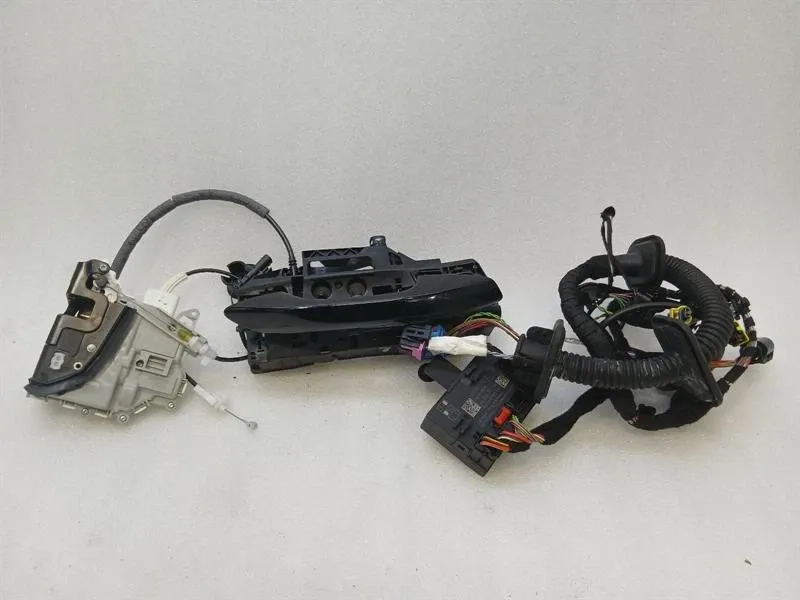 Porsche Boxster (981) Door lock Door lock — PORSCHE 718 SPYDER RS (982) — 9A783...