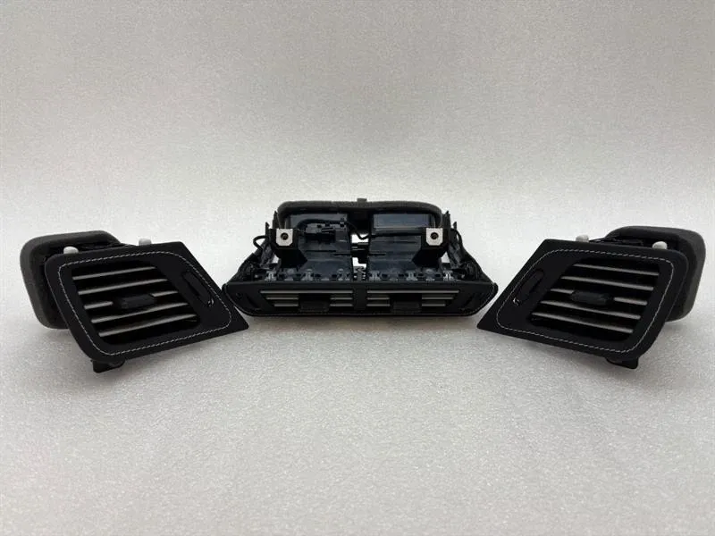 Porsche 911 (992) Dashboard air vent Dashboard air vent — PORSCHE 911 GT3 (992) (202...