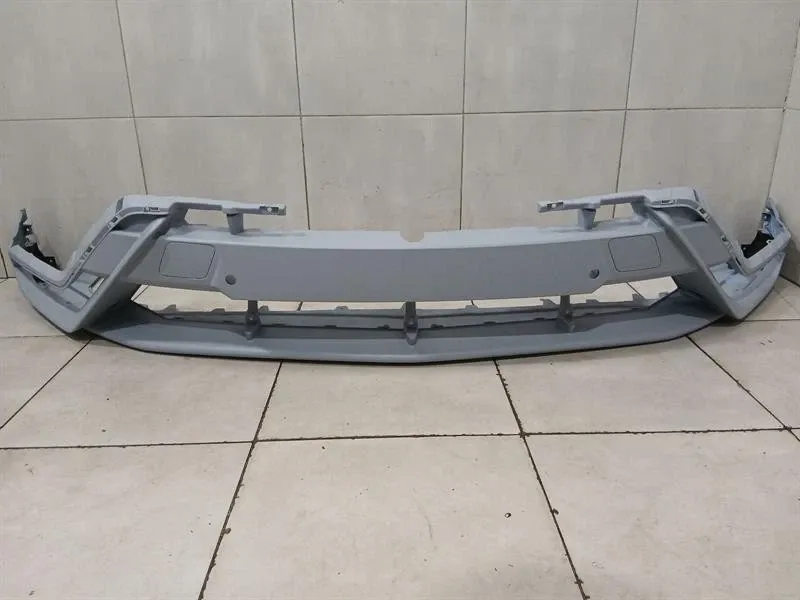front bumper Brand/Model: LAMBORGHINI URUS
Year: 2021
Engine...