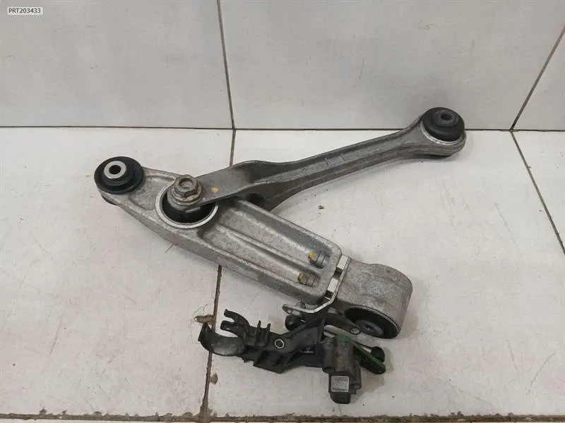 Porsche Cayman (981) Right Front Wishbone Right Front Wishbone — PORSCHE CAYMAN GT4 (981)...