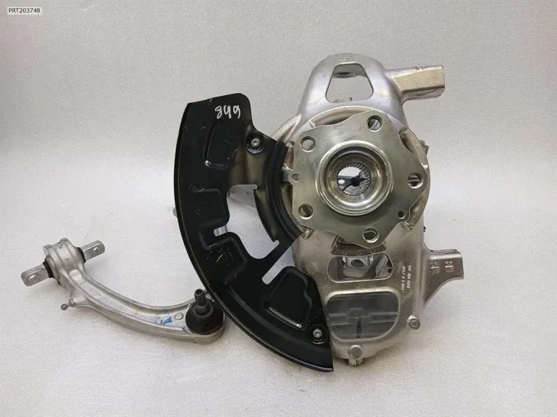 Left Front Hub Brand/Model: FERRARI 849 TESTAROSSA

Left Front...