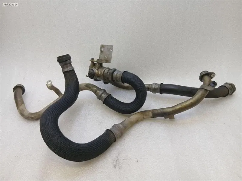 Thermostat housing Brand/Model: ASTON MARTIN VANTAGE
Year: 2006
En...