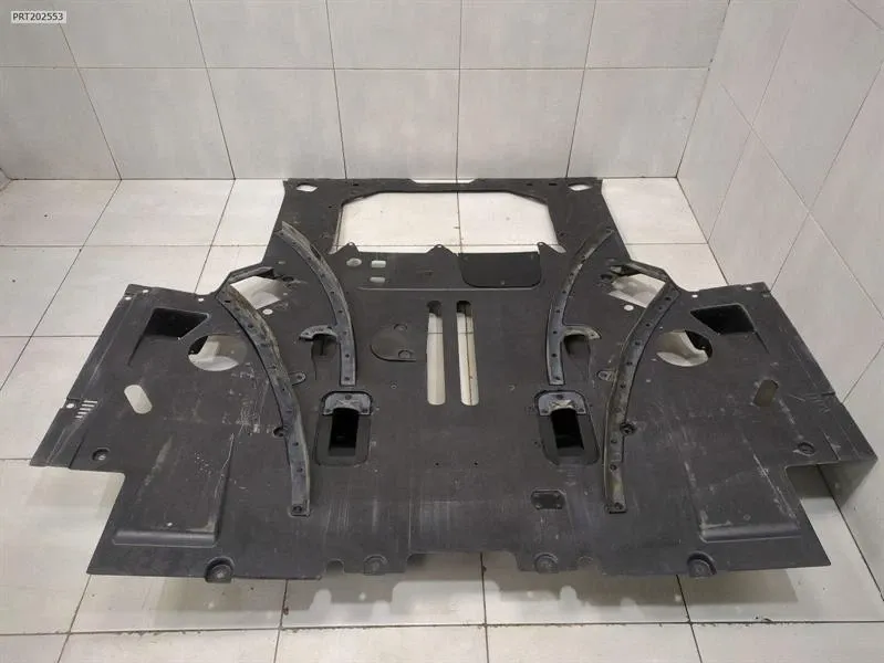 UNDERTRAY Brand/Model: FERRARI SF90
Year: 2023
Engine: 39...