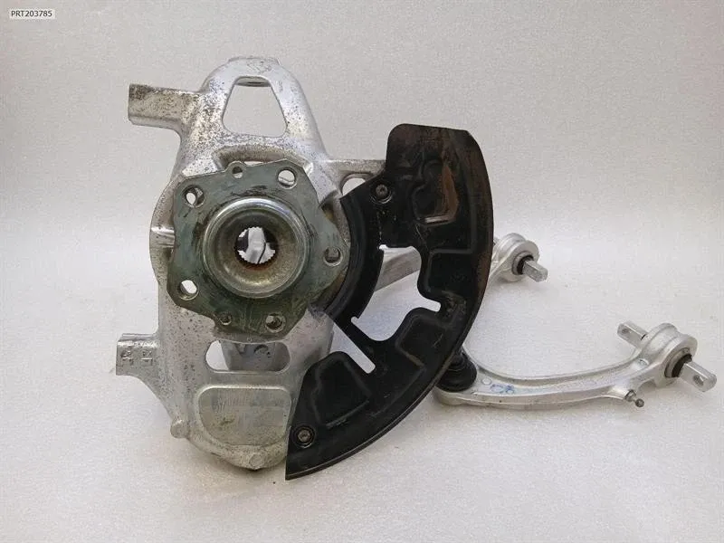 Right Front Hub Brand/Model: FERRARI ROMA
Year: 2023
Engine: 38...