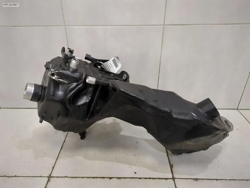 Oil sump Brand/Model: FERRARI 849 TESTAROSSA

Oil sump —...