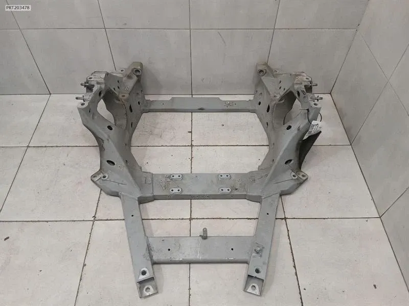 Rear subframe Brand/Model: FERRARI ROMA
Year: 2022
Engine: 38...