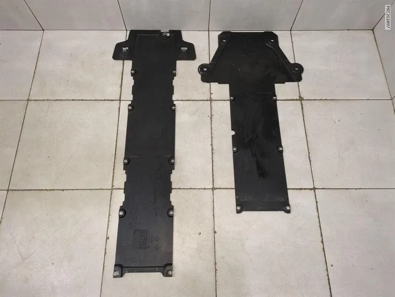 UNDERTRAY Brand/Model: FERRARI 488
Year: 2019
Engine: 390...