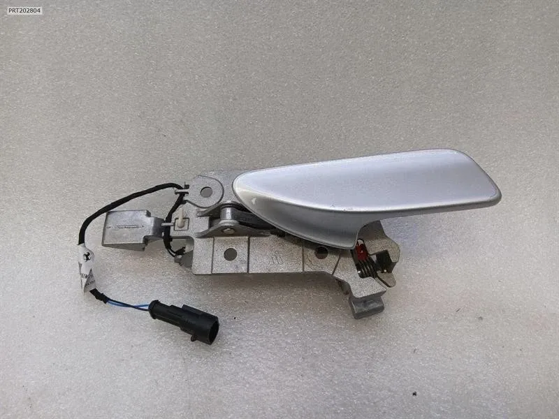 Door handle Brand/Model: FERRARI 488
Year: 2019
Engine: 390...