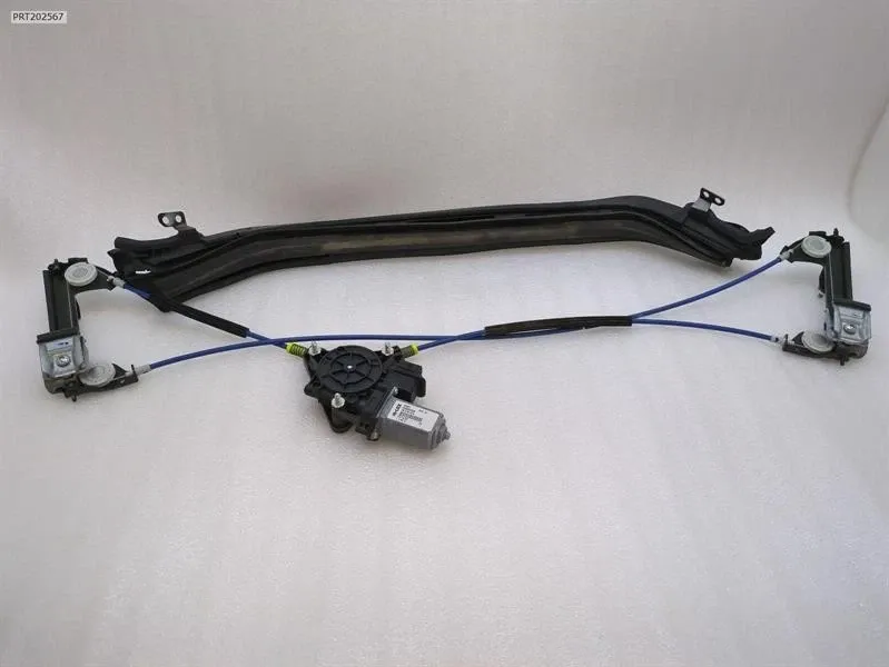 Window Regulator Brand/Model: FERRARI SF90
Year: 2023
Engine: 39...
