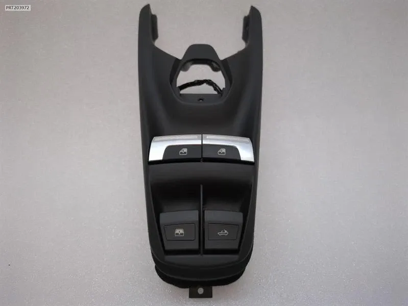 Switch Brand/Model: FERRARI 488
Year: 2019
Engine: 390...