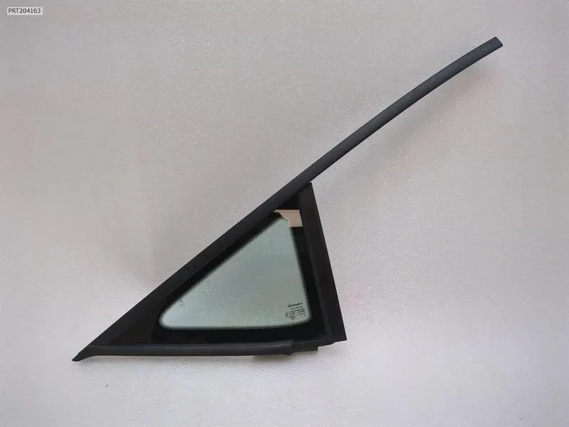 Left Front 1/4 Glass Brand/Model: LAMBORGHINI HURACAN
Year: 2024
Eng...