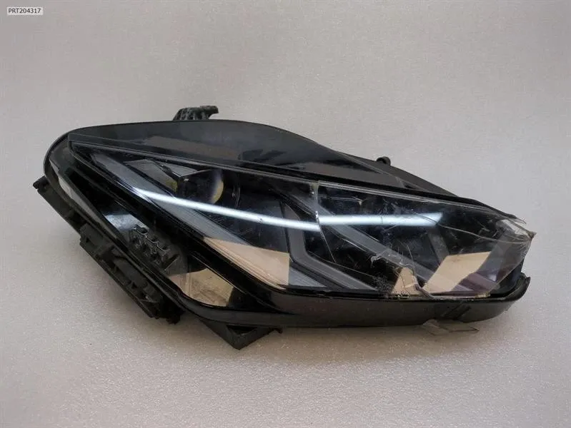 Right headlight Brand/Model: LAMBORGHINI HURACAN
Year: 2024
Eng...