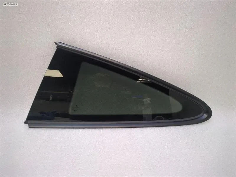 Porsche 911 (992) Rear left quarter window glass
