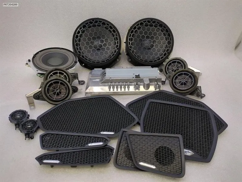 Speaker Brand/Model: LAMBORGHINI HURACAN
Year: 2024
Eng...