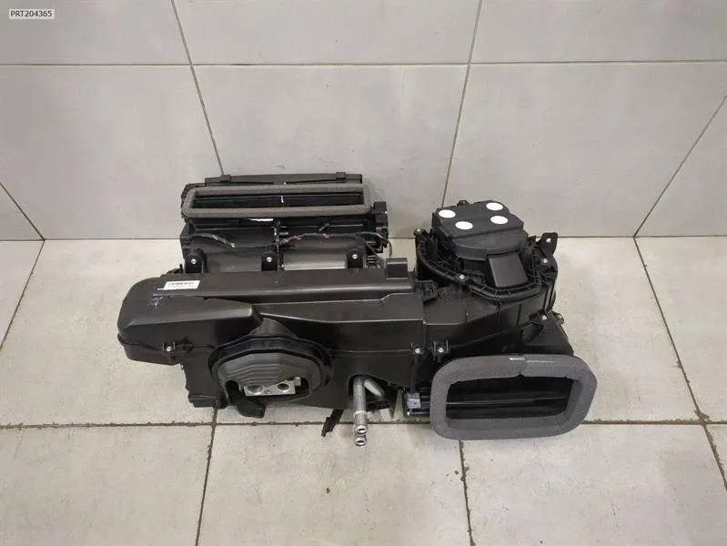Heater Blower Motor Brand/Model: LAMBORGHINI HURACAN
Year: 2024
Eng...