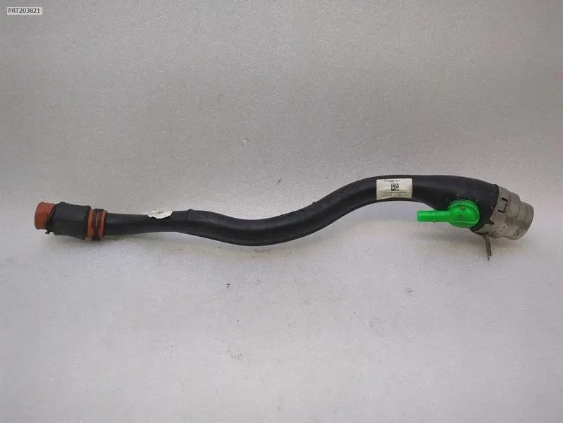 Porsche 911 (992) Fuel tank filler neck pipe