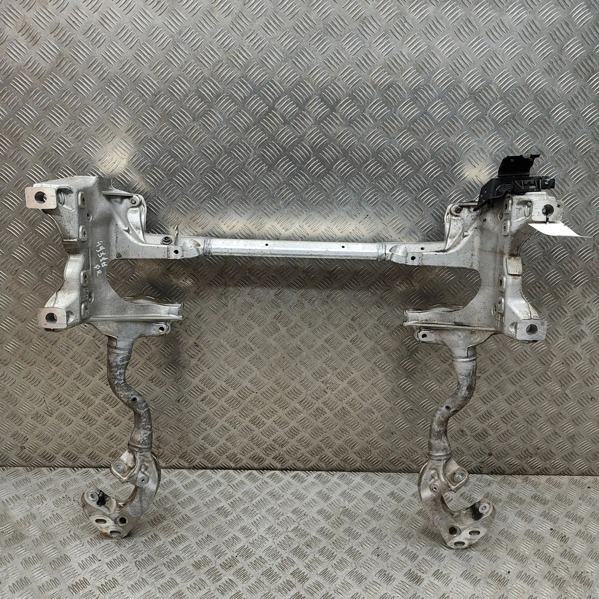 Audi Q7 (4M) Front subframe Front subframe — AUDI Q7 (4M) (2015-PRESENT) — ...