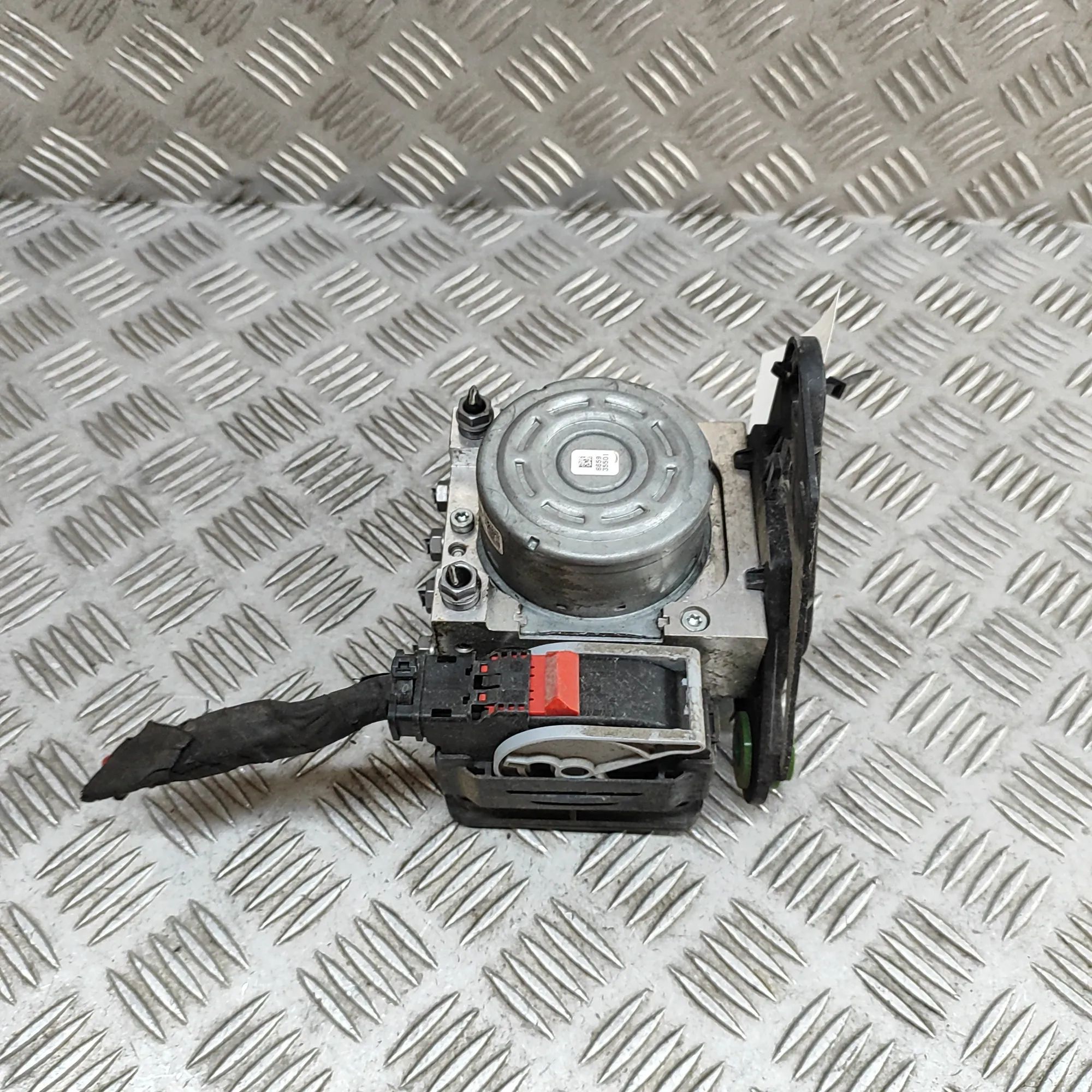 Audi Q3 (F3) АБС Гидронасос  ABS Pump — AUDI Q3 (F3) (2018-PRESENT) — 5Q0614...