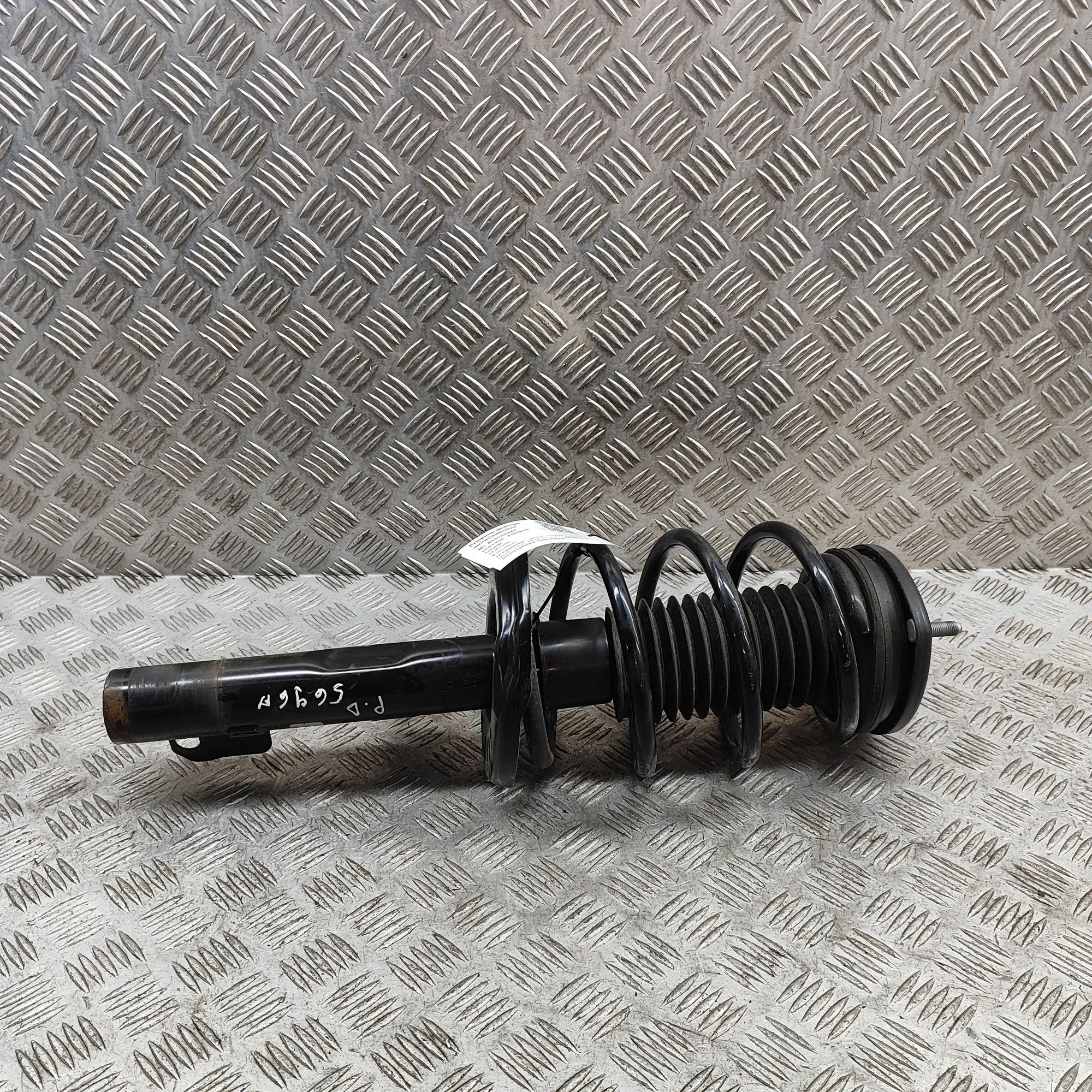 Mazda 3 (BP) Shock absorber — front right Shock absorber — front right — MAZDA 3 (Hatchba...