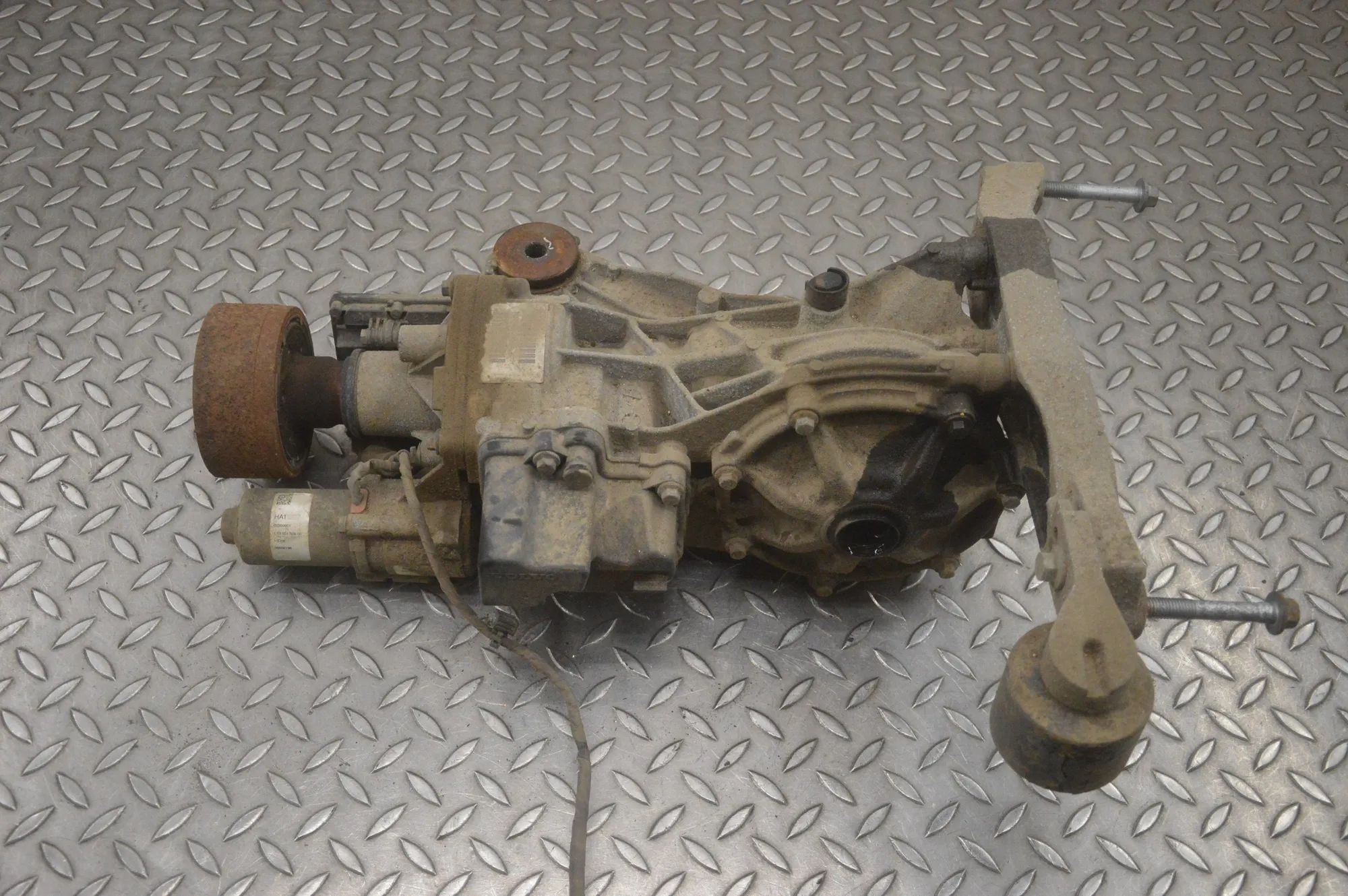 Volvo XC90 takatasauspyörästö Rear differential — VOLVO XC90 (II) (2014-PRESE...