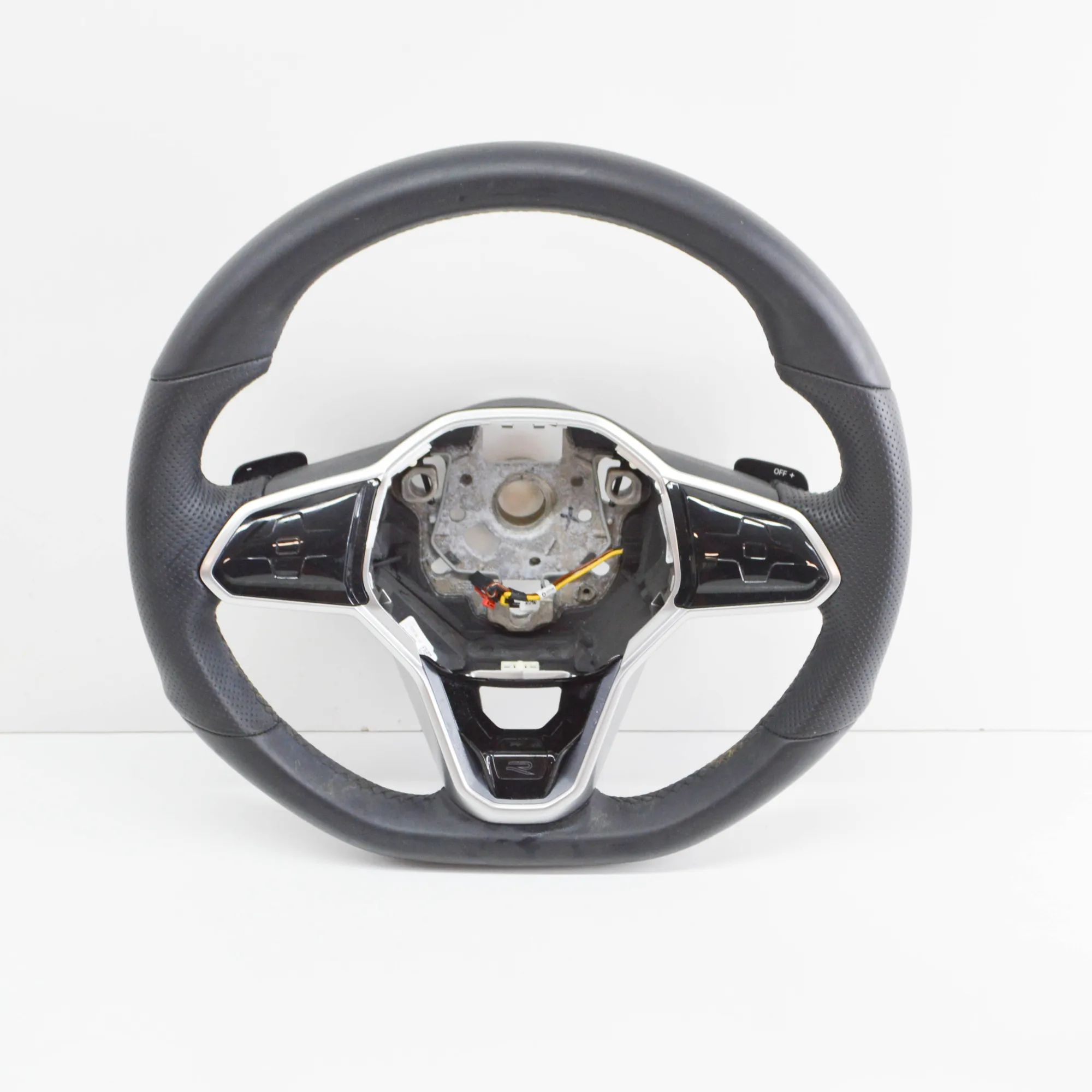 Volkswagen Golf 8 steering wheel