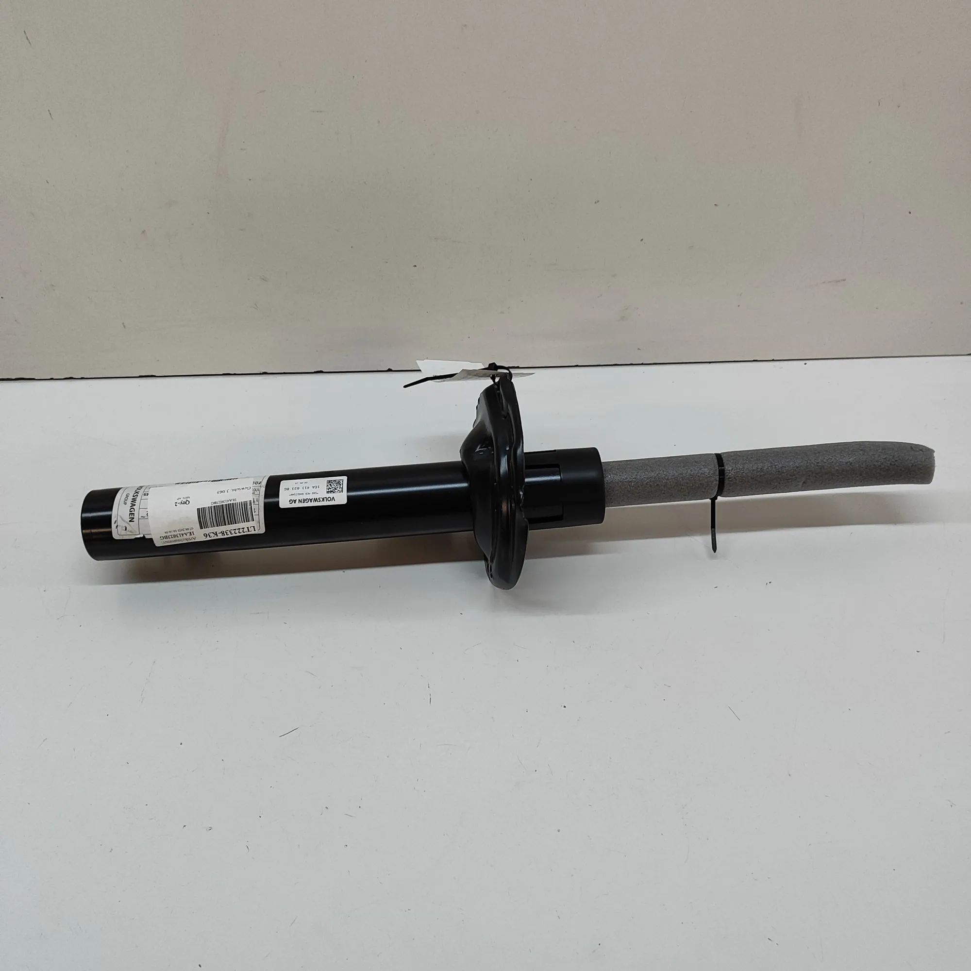 Skoda Enyaq Shock absorber — front right Shock absorber — front right — SKODA ENYAQ (iV ...