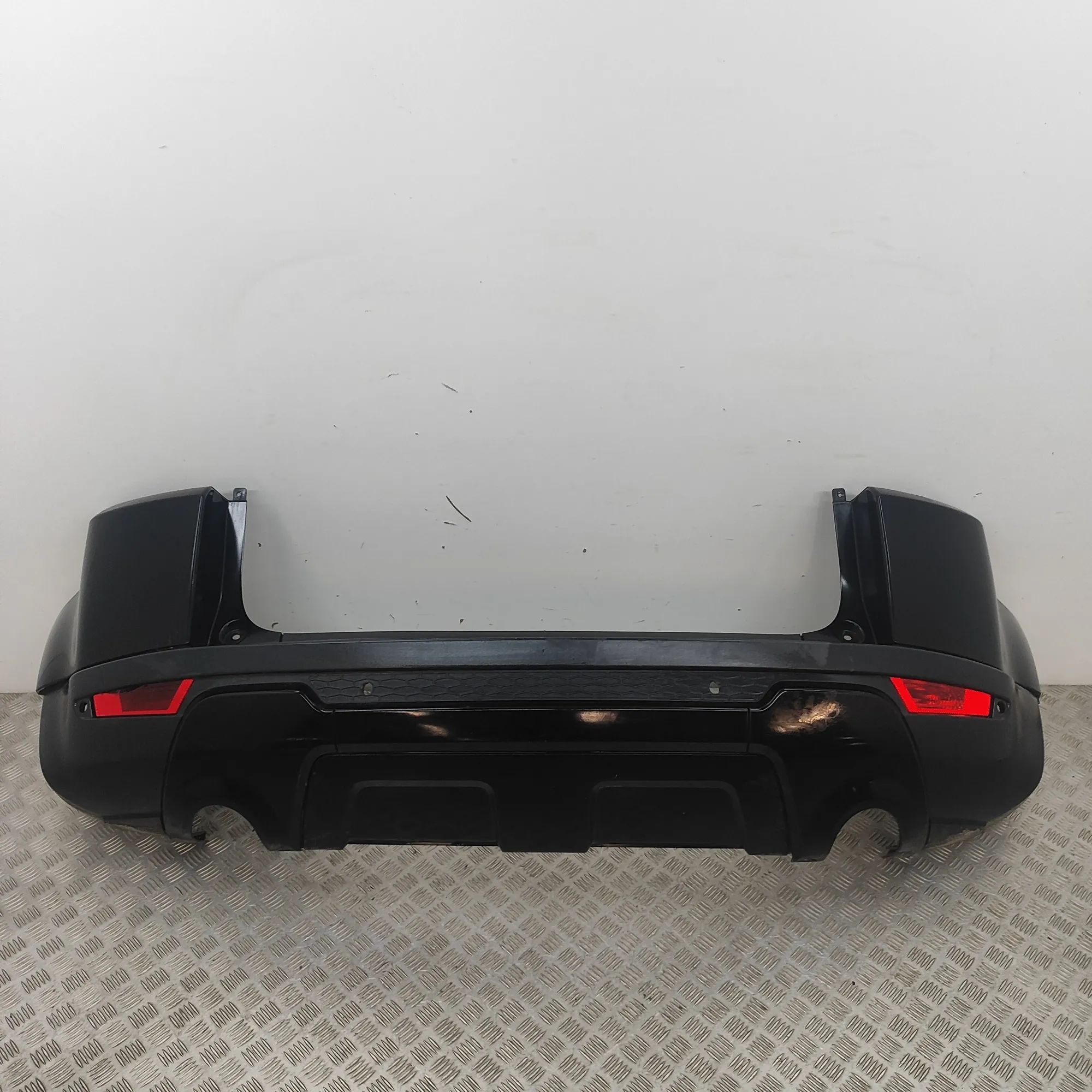 Land Rover Range Rover Evoque Bumper rear Bumper rear — LAND ROVER RANGE ROVER EVOQUE (L5...
