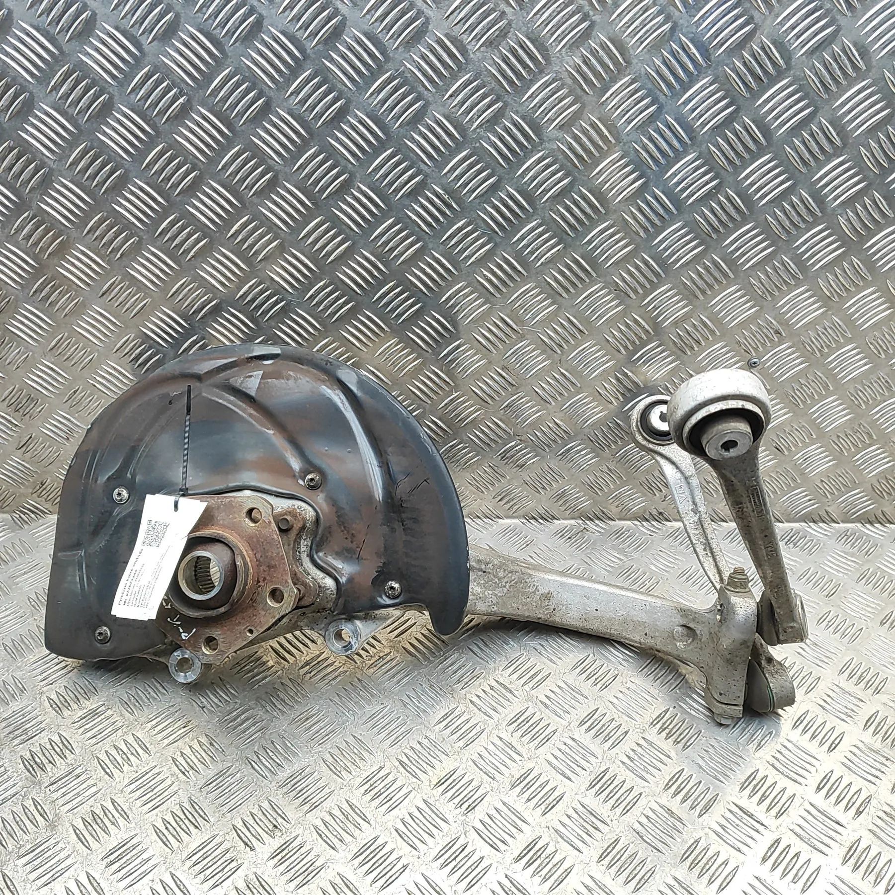 Audi Q7 (4M) Front Left Wheel Hub Front Left Wheel Hub — AUDI Q7 (4M) (2015-PRESE...