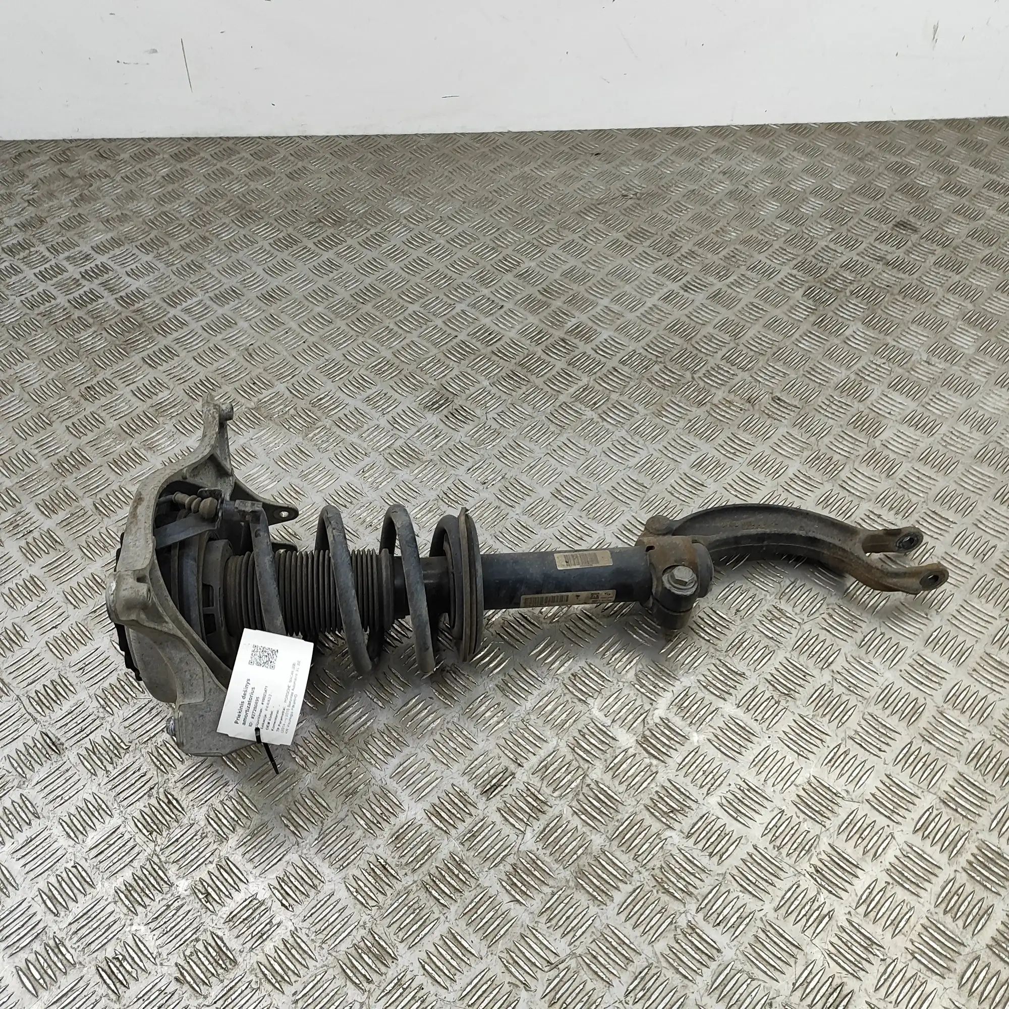 Porsche Macan Shock absorber — front right Shock absorber — front right — PORSCHE MACAN (9...