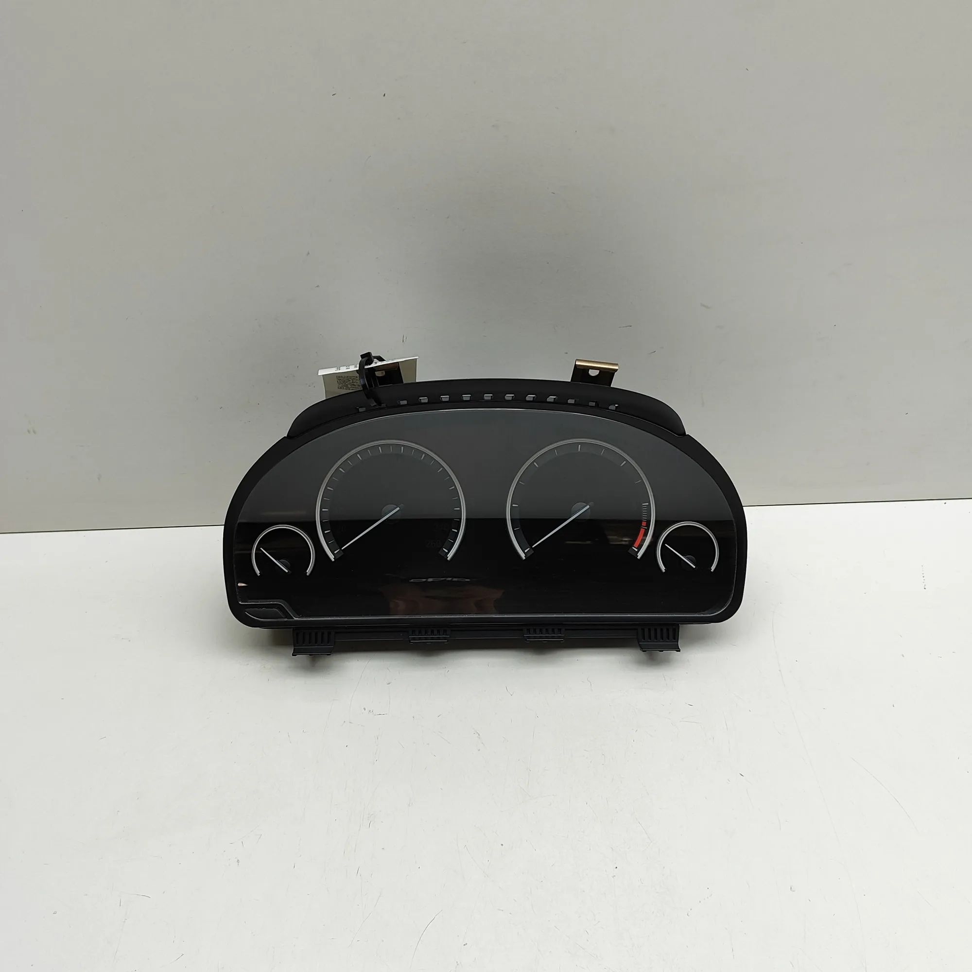 BMW 5 (F10 / F11) Instrument Cluster Speedometer Instrument Cluster Speedometer — BMW 5 SERIES (...