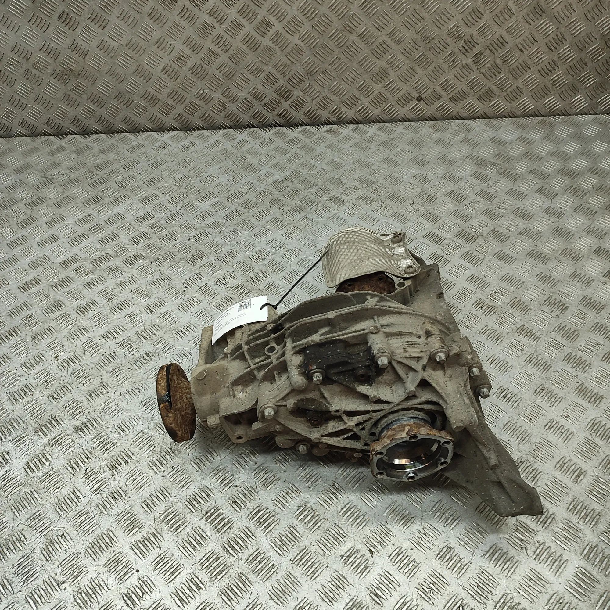 Audi A4 (B9) задний редуктор Rear differential — AUDI A4 (8W, B9) (2015-PRES...