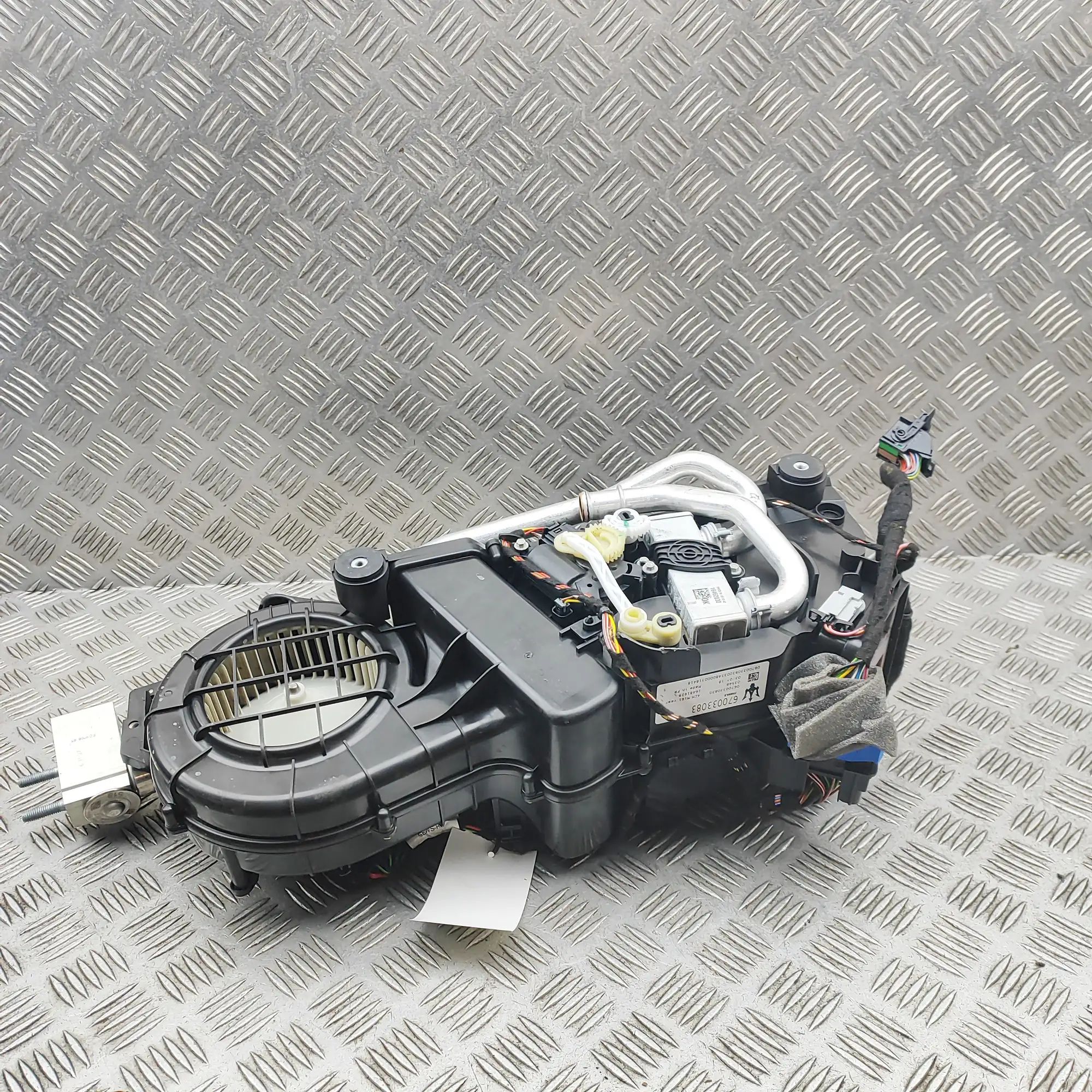 Maserati Levante Interior Heater Interior Heater — MASERATI LEVANTE (SUV M161) (...