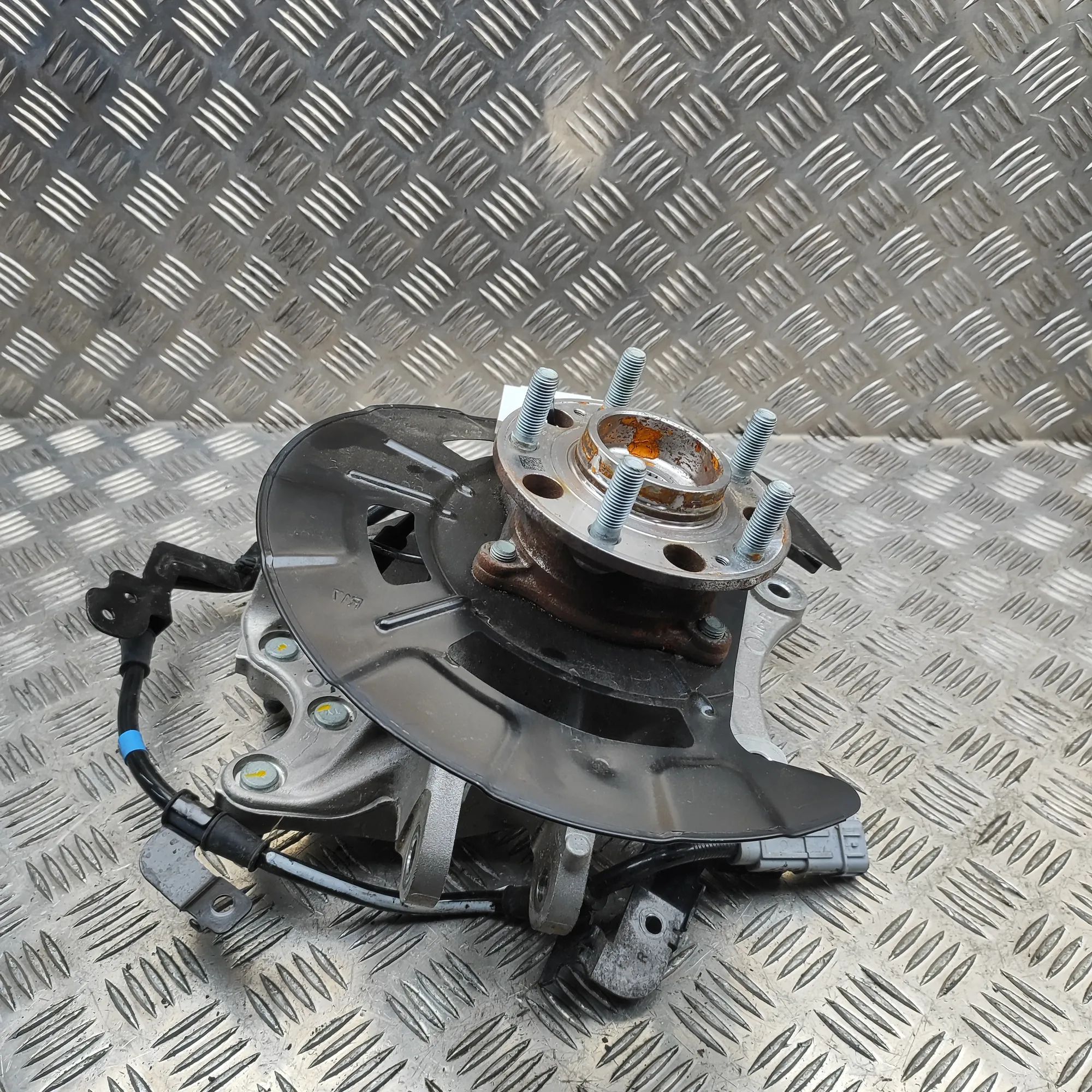 Kia Sorento Rear Right Wheel Hub Rear Right Wheel Hub — KIA SORENTO (IV MQ4, MQ4...
