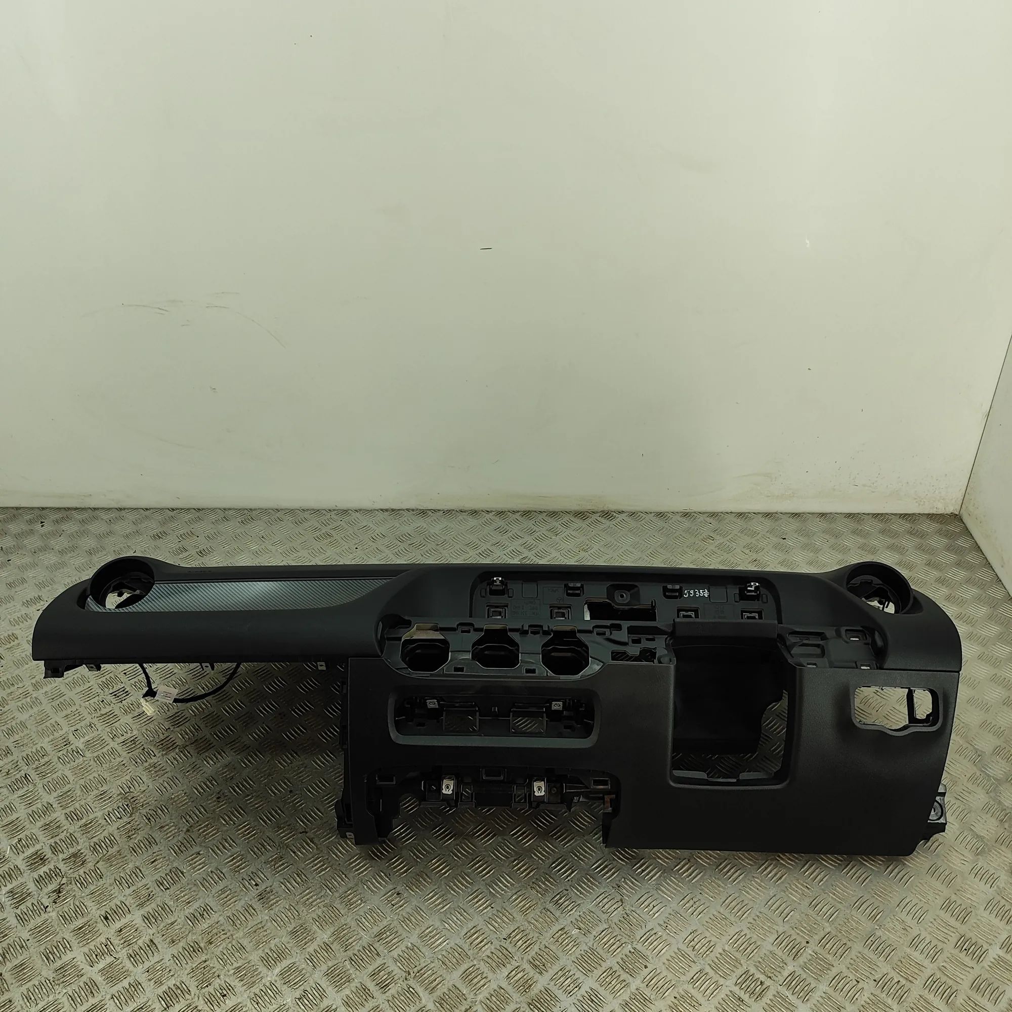 Mercedes-Benz GLA / EQA (H247) Dashboard Dashboard — MERCEDES BENZ GLA (H247) (2020-PRES...